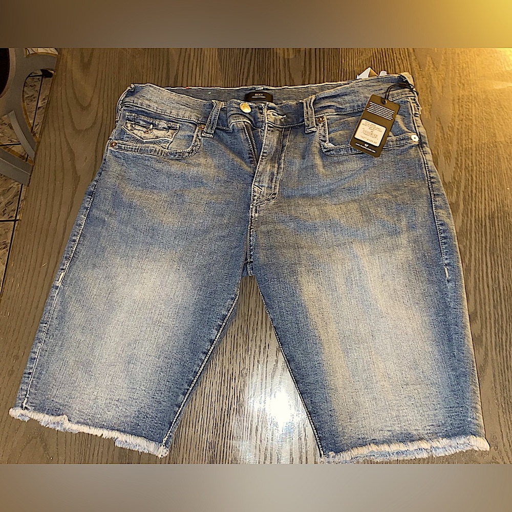 True Religion Jean - Shorts (Jorts)
